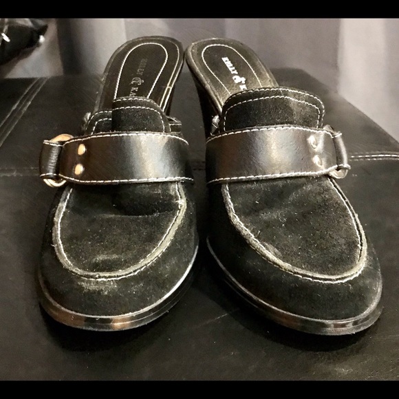 Women’s Shoes - Picture 3 of 4